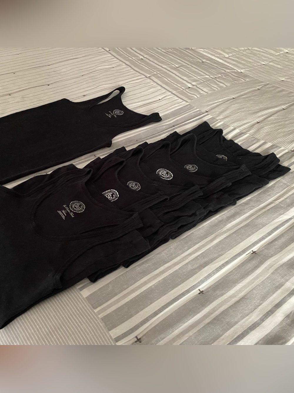🖤 SO Brand Juniors (The Perfect Tank) Size Med - Set of 7 🖤
